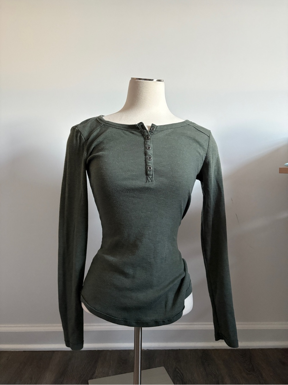 Mossimo Green Long Sleeve Quarter Button Top | S | Y2K
